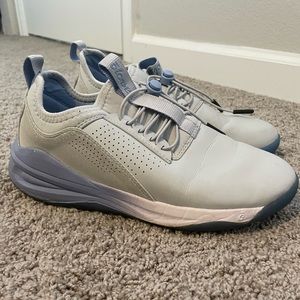 CLOVES sneakers - size 7.5 (womens) - color: grey matter